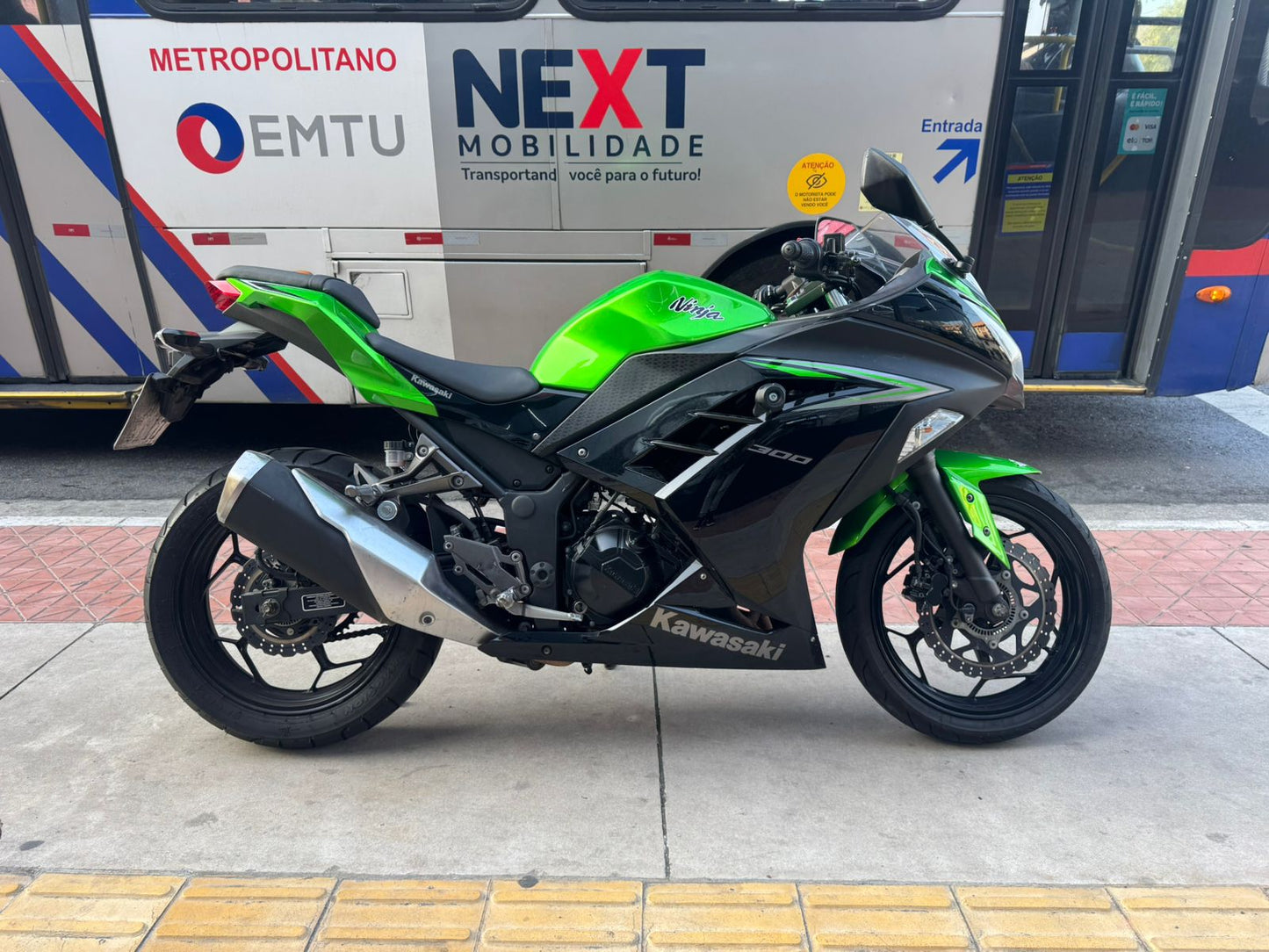 Kawasaki NinjA 300